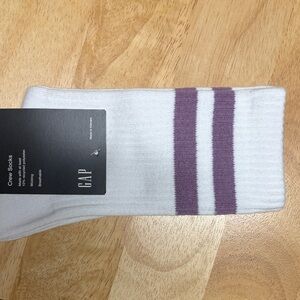 GAP Casual Crew Socks in White and Purple